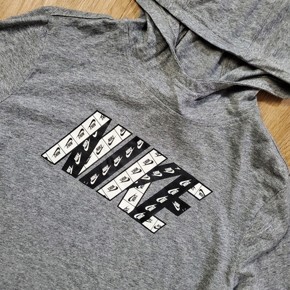 Nike Longsleeve SKU600 - Picture 2 of 3